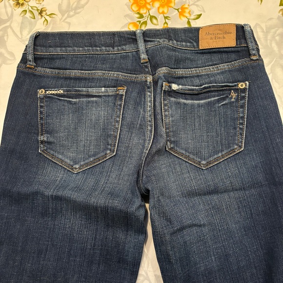 Abercrombie & Fitch Size 2 Jeans - Picture 4 of 7
